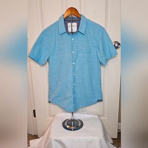 Aéropostale Men’s Light Blue Textured Short Sleeve Button-Down Shirt - Sz Medium